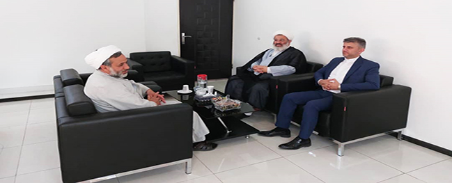 The meeting of the University of Qom's Board of Directors with the Head of the University Pilgrimage and Holy Shrines Headquarters.
