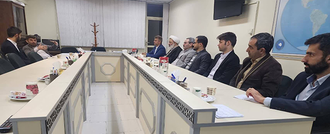 The Head of the Economic Group of the Office of the Supreme Leader: Universities must prepare packages to address the problems of the country, the province, and industries, and propose them to the government and organizations.