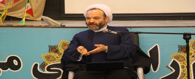 The fourth round of the Thought Feast for Faculty Members of Qom University of Technology has been held.