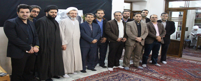 تجدید ميثاق الجامعيين الصناعيين في قم مع الإمام الخميني (ره)