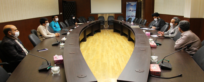 Qom University of Technology is virtually welcoming new students.
