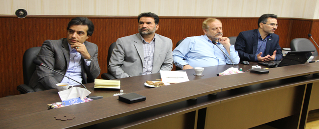 Joint meeting of the presidents of Qom University of Technology and Farabi Campus regarding the implementation of an entrepreneurial culture in the universities of Qom province.